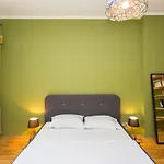 Colorful 2Bdr Apartment In The City Center