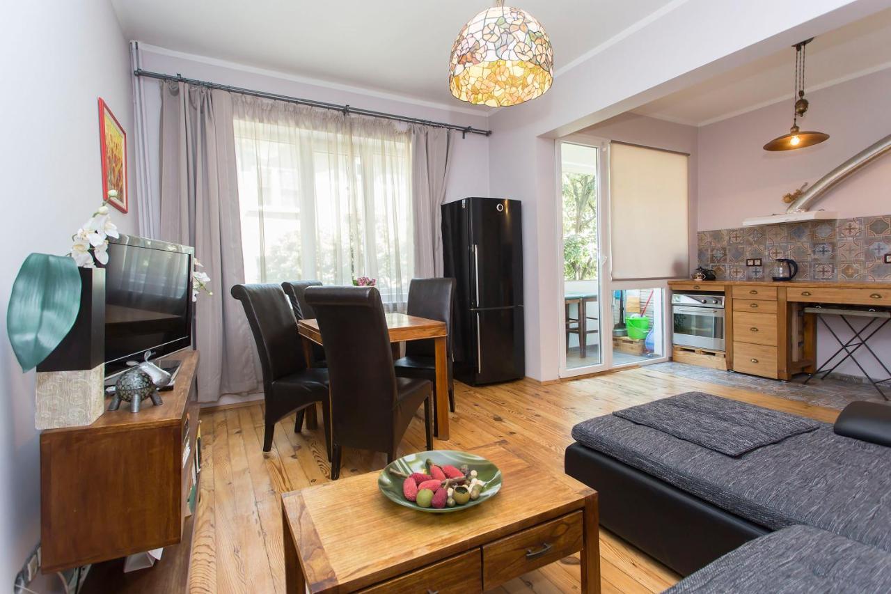 Colorful 2bdr In The Center Apartamento
