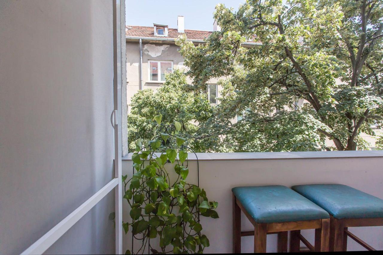 Colorful 2bdr In The Center Apartment